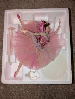 2001 ПРИМА БАЛЕРИНА ФАРФОРА COL CLASSIC GRACE БАРБИ - 53981 - ОРИГИНАЛЬНАЯ КОРОБКА - Изображение 1 из 4