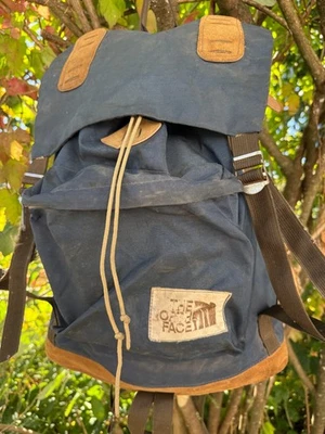 MOCHILA VINTAGE THE NORTH FACE Etiqueta Marrón Años 70 CUERO INFERIOR Marco Interno Foto 1 de 4