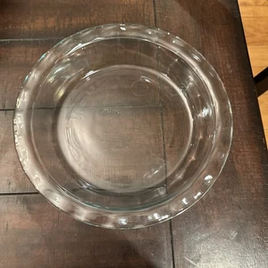 Piatto per torta in vetro trasparente Pyrex/9,5"/24 cm/EUC - Foto 1 di 2