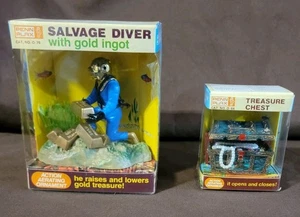 Vintage Penn Plax Action Aerating Ornaments T Chest, Salvage Diver W/ Gold Ingot - Picture 1 of 24