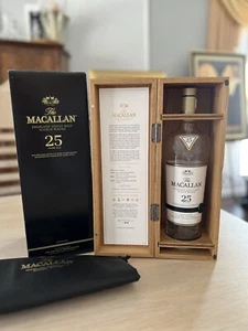 JUEGO COMPLETO BOTELLA VACÍA SIN ENJUAGAR DE WHISKY ESCOCÉS MACALLAN 25 AÑOS DE ANTIGÜEDAD - Imagen 1 de 14