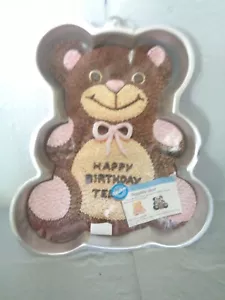 2002 Wilton - Huggable Bear - Cake Pan / Mold # 2105-4943 - Birthday Teddy Bear - Picture 1 of 2
