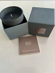 MOLTON BROWN ‘RUSSIAN LEATHER’ SINGLE WICK CANDLE BRAND NEW IN GIFT BOX - Picture 1 of 4