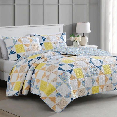 King Size Quilt Bedding Set - 3 Piece, Soft Washed Microfiber, Printed Bedspread - Image 1 of 4
