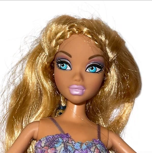 My Scene Barbie bambola Kennedy capelli biondi occhi azzurri ginocchia pieghevoli - Foto 1 di 15