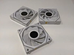 Lian Li Uni Fan TL LCD 120 ARGB Case Fan w/ LCD Screen, 120mm, 3-Pack, White - Afbeelding 1 van 6