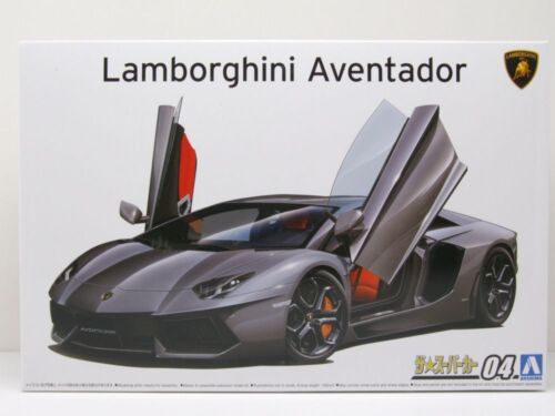 Lamborghini Aventador LP700-4 Kit Plastique 1:24 Aoshima
