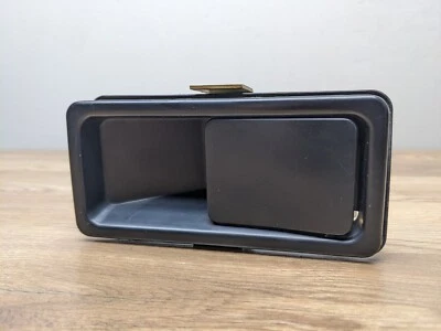 Maçaneta traseira de passageiros Land Rover Discovery 1 1994-1999 fabricante de equipamento original - Imagem 1 de 2