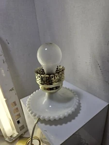 Base de lámpara de vidrio esmerilado blanco vintage, soporte de pantalla, enchufe de luz adornado encendido apagado llave - Imagen 1 de 4
