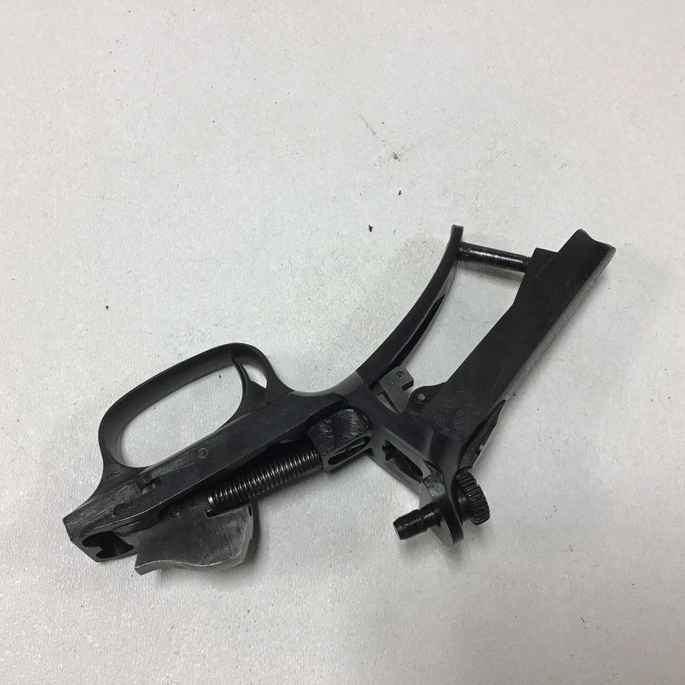 Conjunto de protector de gatillo Winchester, modelo 1911, 12 ga. #7449. Foto 1 de 4