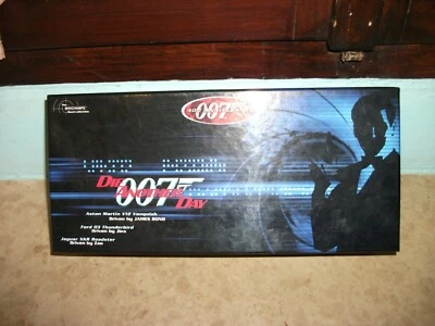 MINICHAMPS Scale1:43 007 40th Anniversary Bond Collection - Immagine 1 di 2