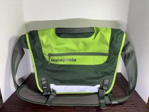 Patagonia Tasche Half Mass Messenger Bag Green Lime Laptop Umhängetasche - Bild 1 von 6