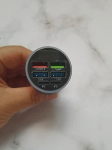Chargeur/Adaptateur Voiture USB 6 Ports 12V Prise Voiture Ampli Haut - Photo 1 sur 2