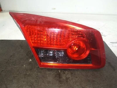 8200014362 LUCE DI CODA INTERNA SINISTRA / 789803 PER RENAULT VEL SATIS BJ0 3. - Immagine 1 di 4