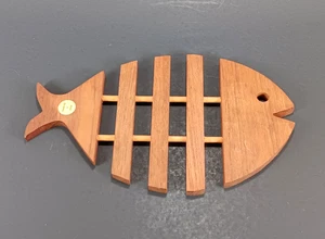 Piatto Pesce Vintage Legno Teak MCM Cucina Hot Pad 9" Made In Denmark - Foto 1 di 11