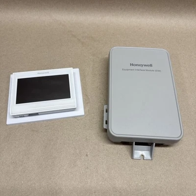 Honeywell Home THM5421R and THX9421R5021WW Thermostat and 2-wire Adapter - Image 1 of 4