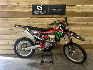 GAS GAS EC 350F 2022 ENDURO BIKE - Picture 1 of 10