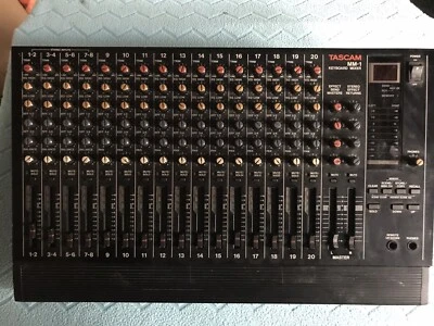 Tascam MM1 / 16 (20) CH Keyboardmixer  - Bild 1 von 2