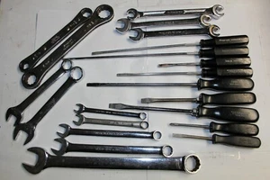 SNAP-ON TOOLS SCREWDRIVERS, COMBI WRENCH, Offset Ratcheting Box, FLARE NUT LOT - Foto 1 di 7
