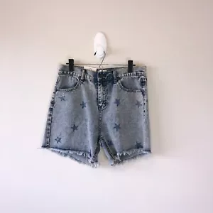 Umgee Star Print High Waisted Denim Shorts Distressed Fray AcidWash Size 5 NWT’s - Picture 1 of 9
