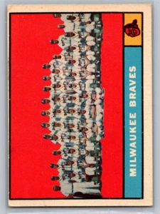 Tarjeta del equipo de béisbol 1961 Topps Milwaukee Braves tarjeta Spahn Aaron #463 - Imagen 1 de 2