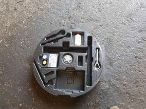 Renault Kadjar Nissan 2015-2021 Wagenheber SET Schaumstoffhalter Gasgenerator - Bild 1 von 7