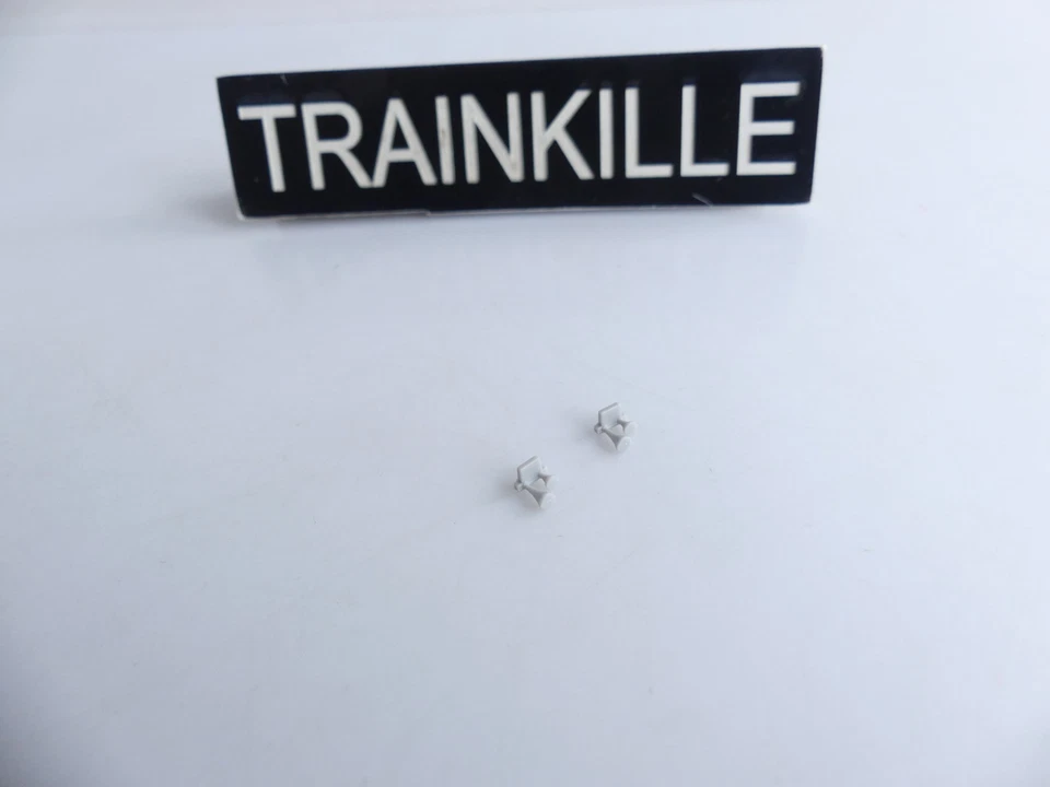 PIKO 2 TROMPES GRIS CLAIRES POUR LOCOMOTIVE SNCF BB 67000 - Photo 1/1