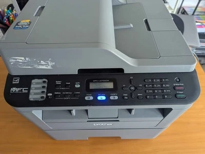 Impresora láser compacta todo en uno Brother MFCL2700DW (sin tóner) Foto 1 de 4