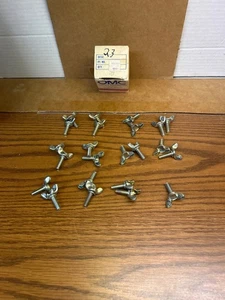 23er PACK! L 604213 OMC Rasenmäher Auswurfplatte Rutsche Flügel Schraube BLOW OUT - Bild 1 von 4