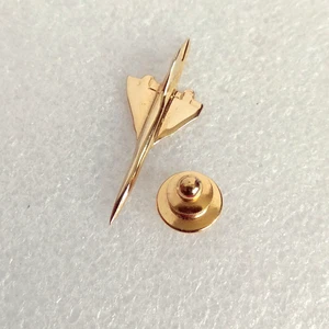 Pin's Lapel pin pins AVION SUPERSONIQUE LE CONCORDE AIR FRANCE Doré relief 3D - Imagen 1 de 8
