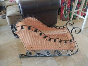 Trineo de Papá Noel grande de metal mimbre ratán 21 X 32 X 13" 13 libras Palm Beach Regency - Imagen 1 de 11