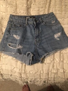 BDG High Rise Cheeky Jean Shorts Gr. 26w Urban Outfitters Distressed - Bild 1 von 4