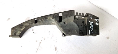 Soporte de parachoques trasero derecho del lado del pasajero Chrysler 300C 2012 Foto 1 de 4