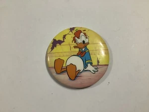 Donald Duck Metal Round With Mirror About 5.5cm Diameter Walt Disney Productions - Picture 1 of 8