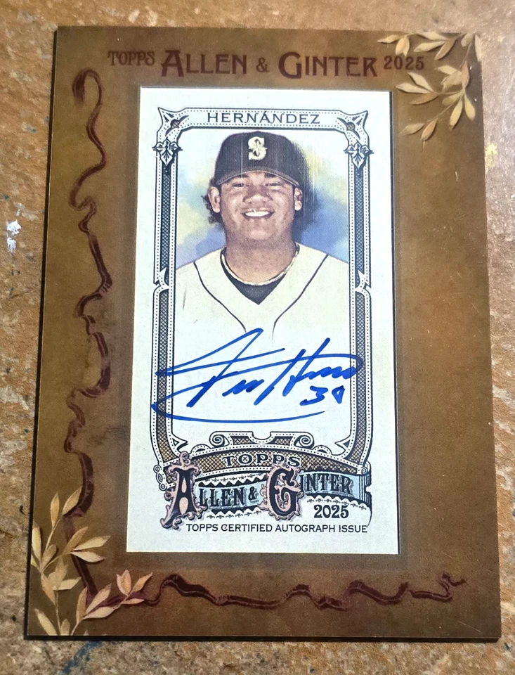 Topps Allen Ginter FELIX HERNANDEZ 2025 en tarjeta automática mini enmarcado -Marineros  Foto 1 de 1