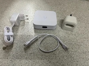 Ubiquiti UX-EU Cloud Gateway UniFi Express Wi-Fi 6 avec prise adaptateur UK - Photo 1/2