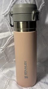 Stanley 24oz: The Quick Flip Go Trinkflasche Hellrosa Edelstahlflasche - Bild 1 von 12