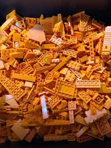 Gebrauchte farbig sortierte "Orangen" Bulk LEGO® Teile - Bild 1 von 1