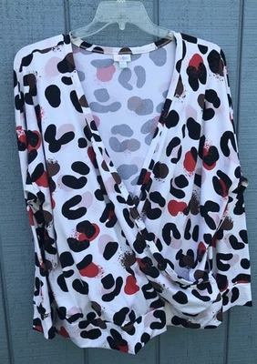 Jersey LuLaRoe Rebecca Cross Over Top Talla 2XL Cuello en V Profundo Blanco Negro Estampado Kni Foto 1 de 4