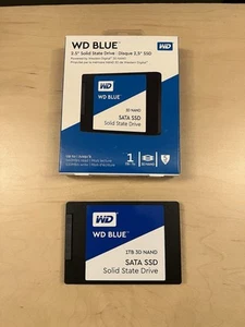 WD Blue 1 To 3D NAND SATA 2,5 pouces SSD interne WDBNCE0010PNC-WRSN - Photo 1/3