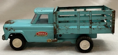 复古 Tonka 压钢吉普角斗士桩床倾斜自卸农场卡车罕见 — 第 1/4 张图片