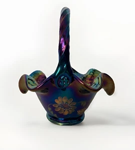 FENTON 4634 UN AMETHYST 8" Korb Karnevalsglas signiert handbemalt blau - Bild 1 von 9