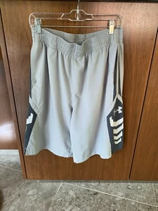 UNDER ARMOUR Heat Gear Elastic Waist With Draw String, Front Pockets Sz:Large - Picture 1 of 10