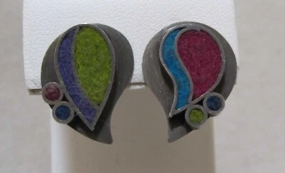 Artisan Signed MAF Mismatched Boiled Wool Fiber Bronze PAISLEY Post Earrings 7/8 - Image 1 of 4