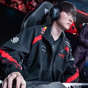 2024 LOL Primavera Competizione LCK Uniforme Maglia Squadra T1 Faker Cerniera Giacca Cappotto - Foto 1 di 11