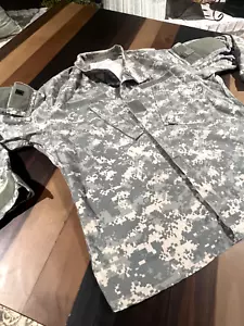 Abrigo Uniforme de Combate Oficial Ejército Talla Mediana-Corto Camuflaje - Imagen 1 de 21