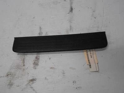 Toyota Prius 2007 puerta trasera derecha lado pasajero umbral rasguño moldura       Foto 1 de 4
