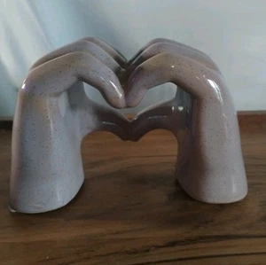 Keramik Hand Statue Liebe Zeichen Symbol Beige 4 Zoll Figur - Bild 1 von 6