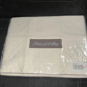 Peacock Alley 1 Vienna Matelasse Sham Euro 26x26 Classic Beige - Picture 1 of 7