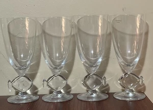 4 casse e botte anni '90 bicchieri acqua/vino piedistallo stelo pesce - Foto 1 di 10